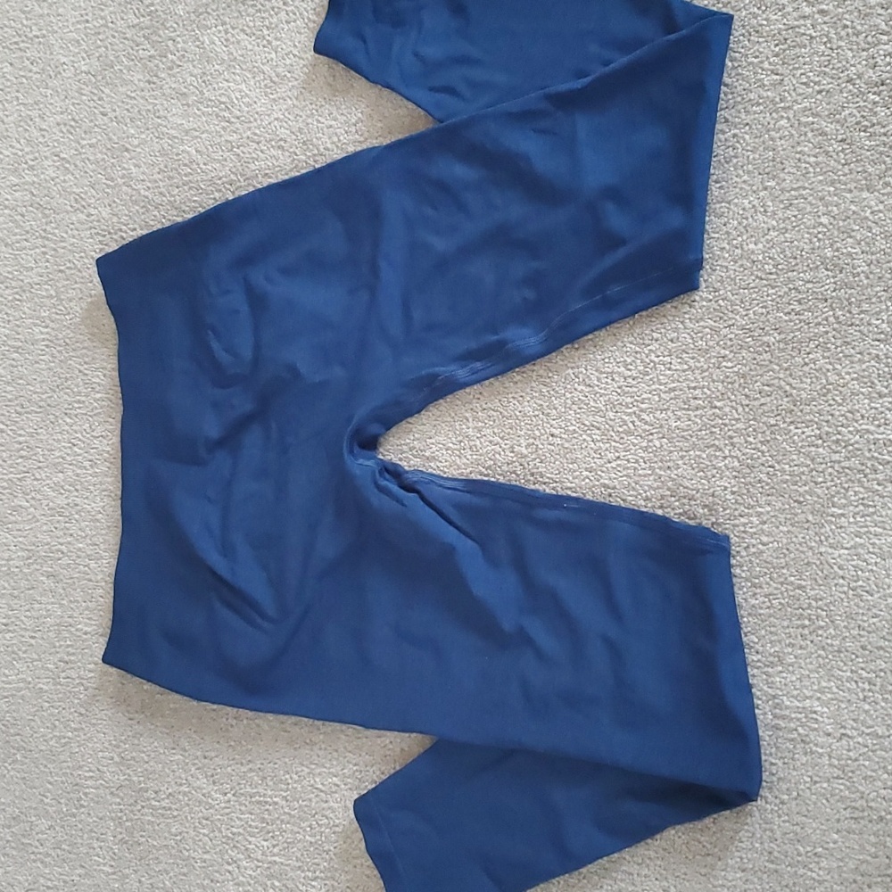 Aphalete Amplify Leggings.